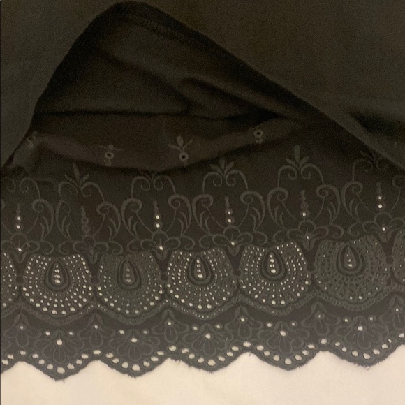 Chico's Embroidery Lace Back Black 
Short Sleeve Top - Size 2 (12) - Picture 2 of 8